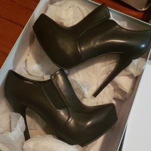 Nyla heels